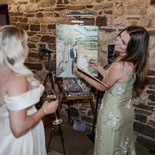 Romantic Live Wedding Painting with an Evening Reveal by Alice - Image 2